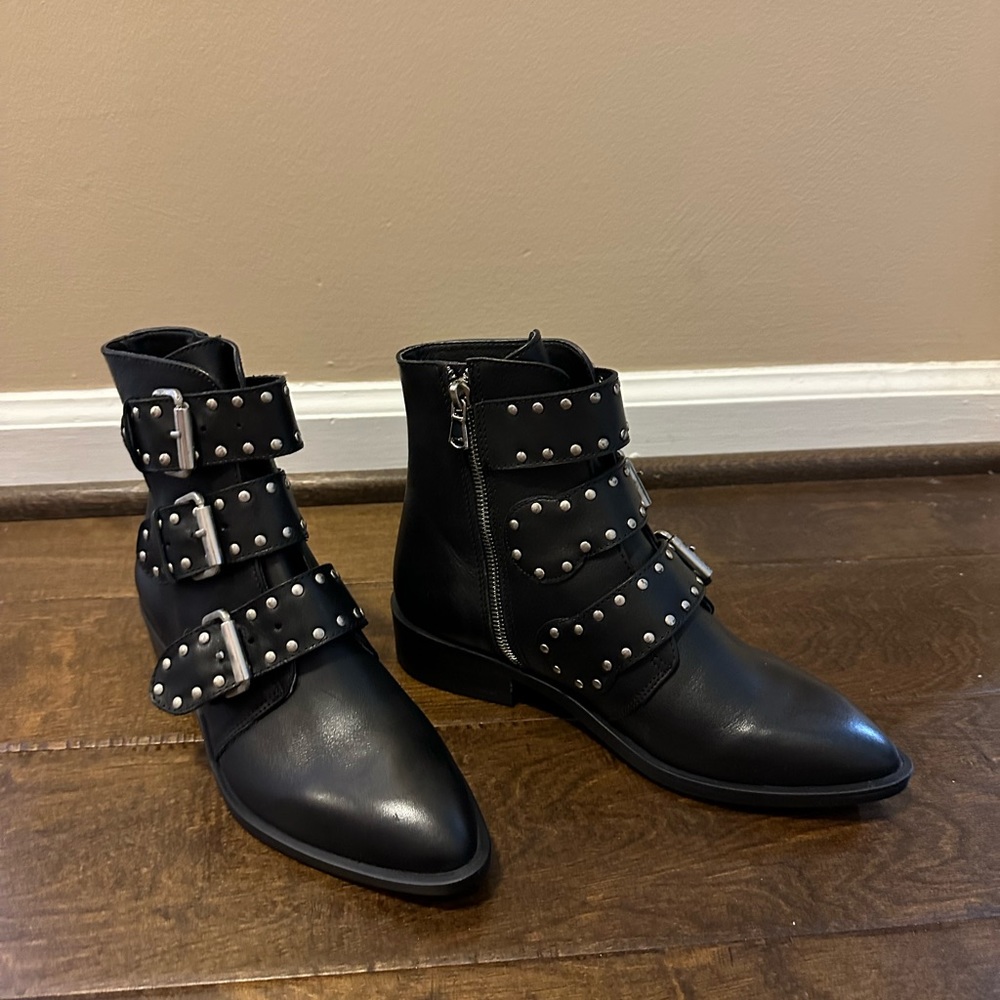 NWT Steve Madden Heller Boot Size 6.5